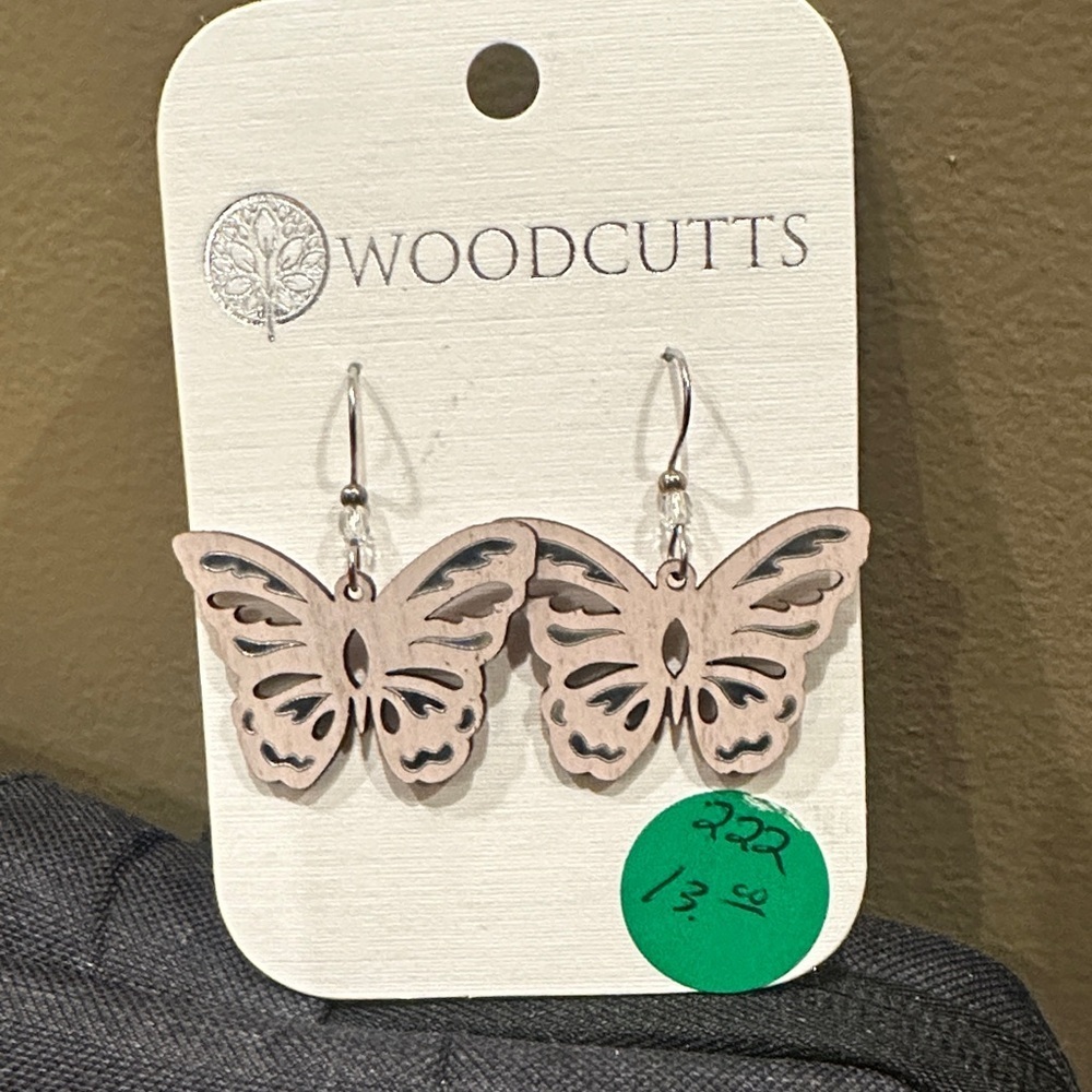 Butterfly Earrings - Elegant Tan